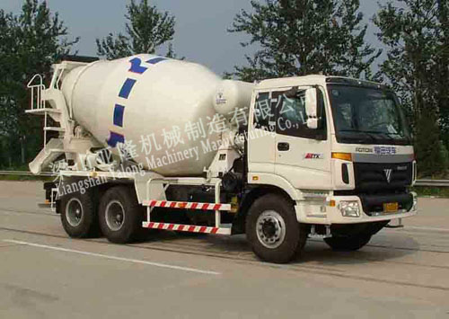 混凝土攪拌運(yùn)輸車(chē)