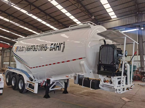 散裝水泥運輸車