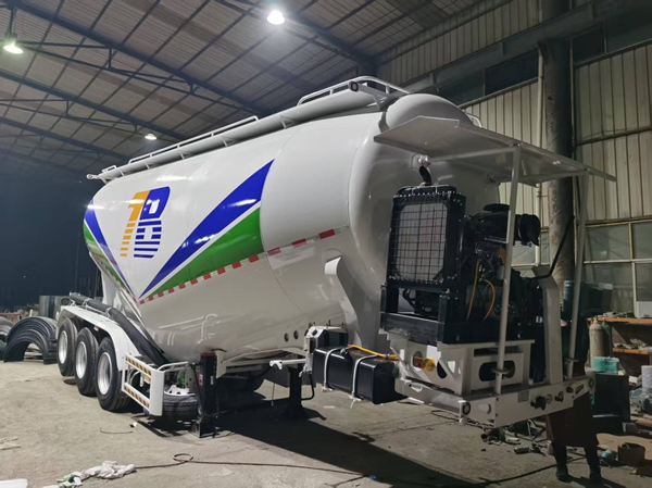 散裝水泥運輸半掛車廠家